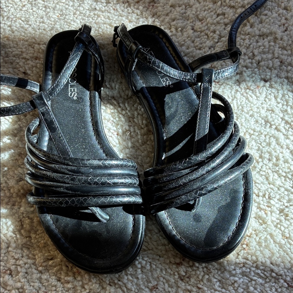 Stylish Black Strappy Sandals